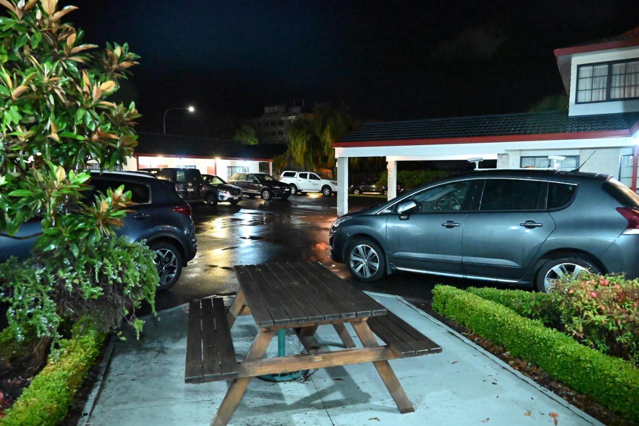 Bk'S Magnolia Motor Lodge Whanganui Dış mekan fotoğraf