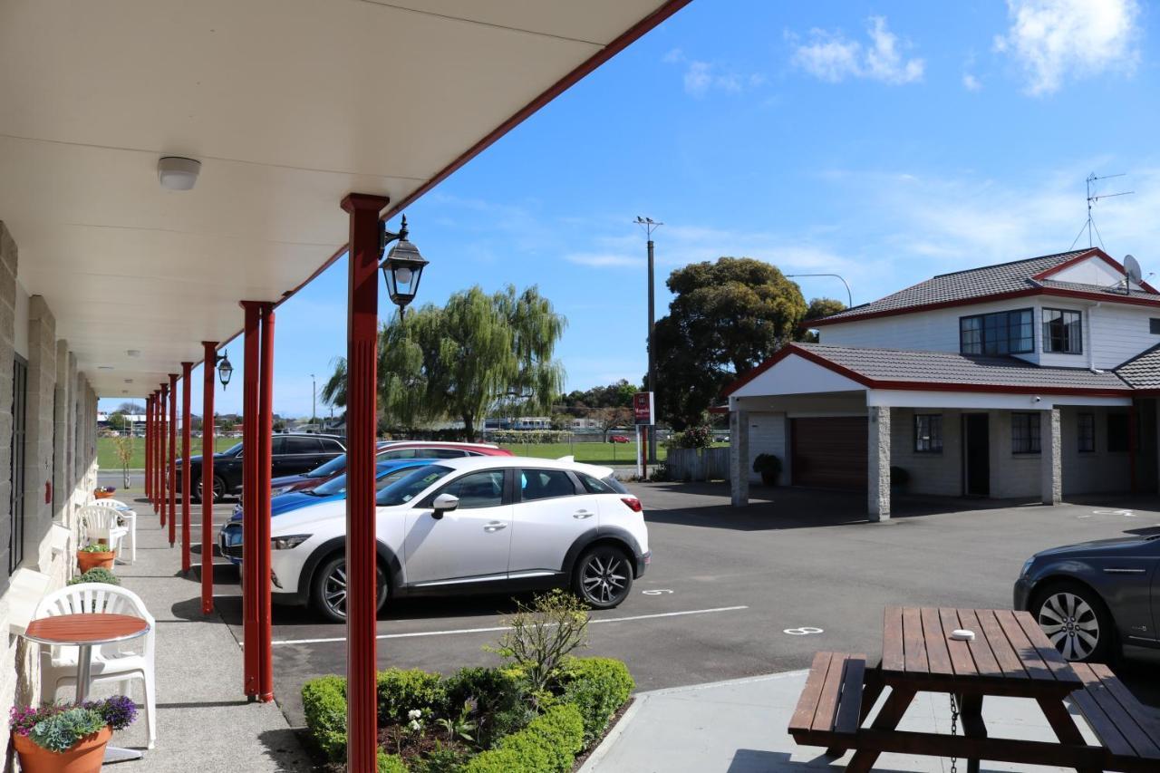 Bk'S Magnolia Motor Lodge Whanganui Dış mekan fotoğraf