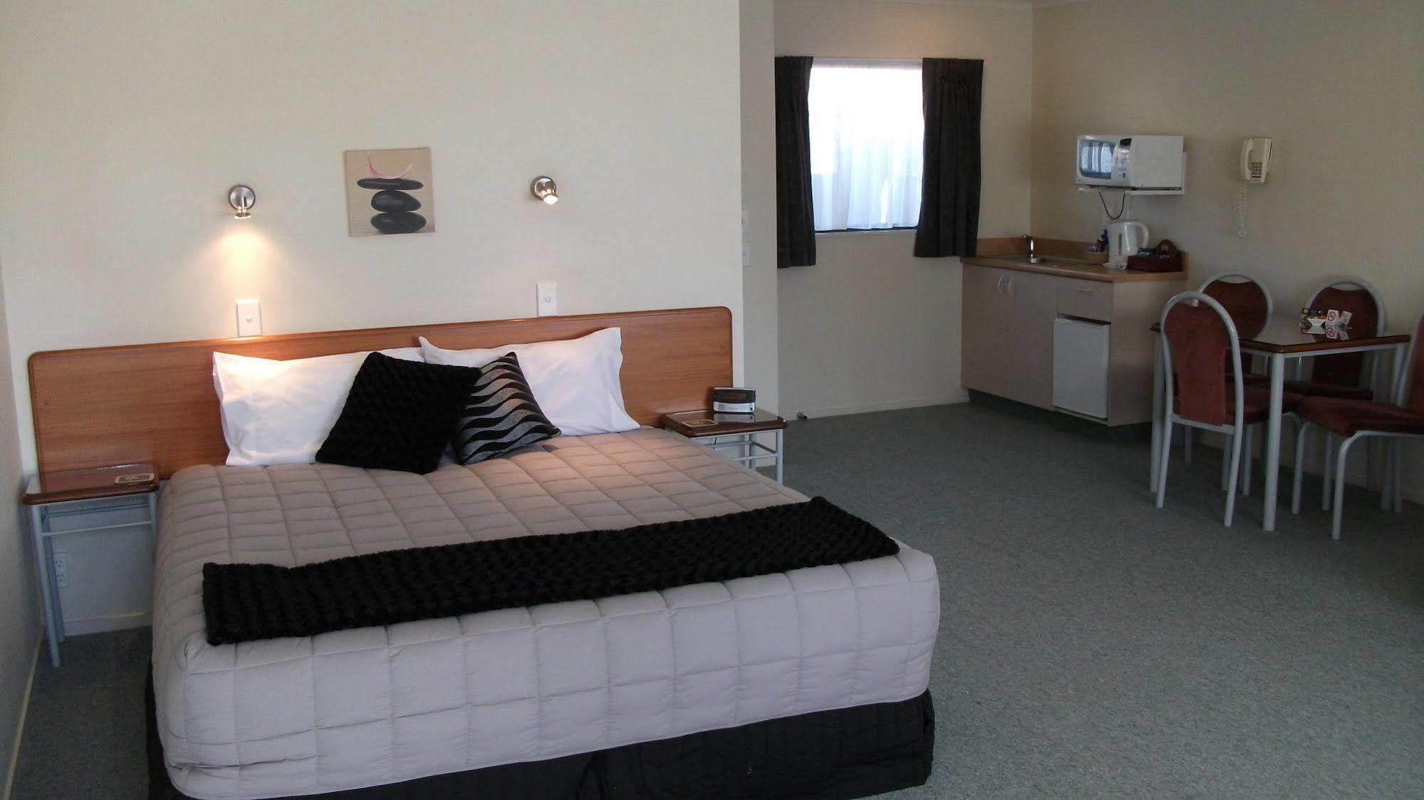 Bk'S Magnolia Motor Lodge Whanganui Dış mekan fotoğraf